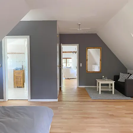 Holiday home Reetkate Reetdachhaus Friesen