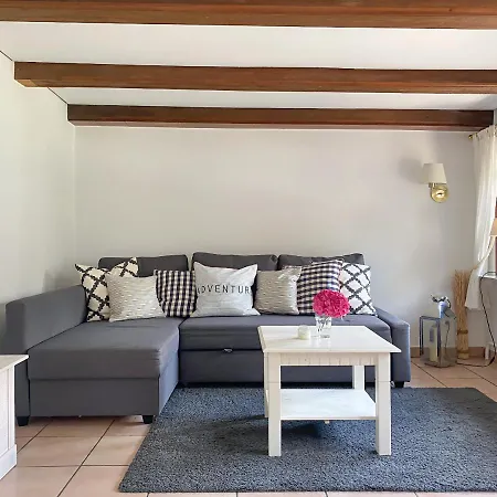 Holiday home Reetkate Reetdachhaus Friesen *